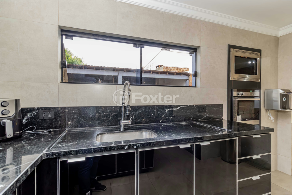 Casa à venda com 4 quartos, 240m² - Foto 50