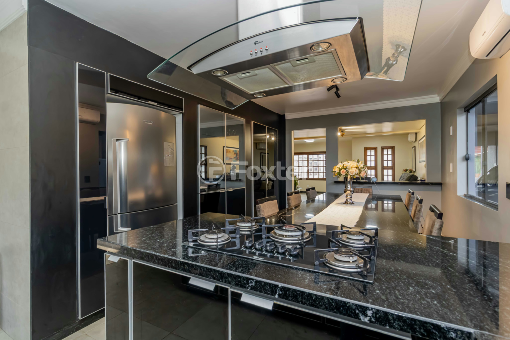 Casa à venda com 4 quartos, 240m² - Foto 51