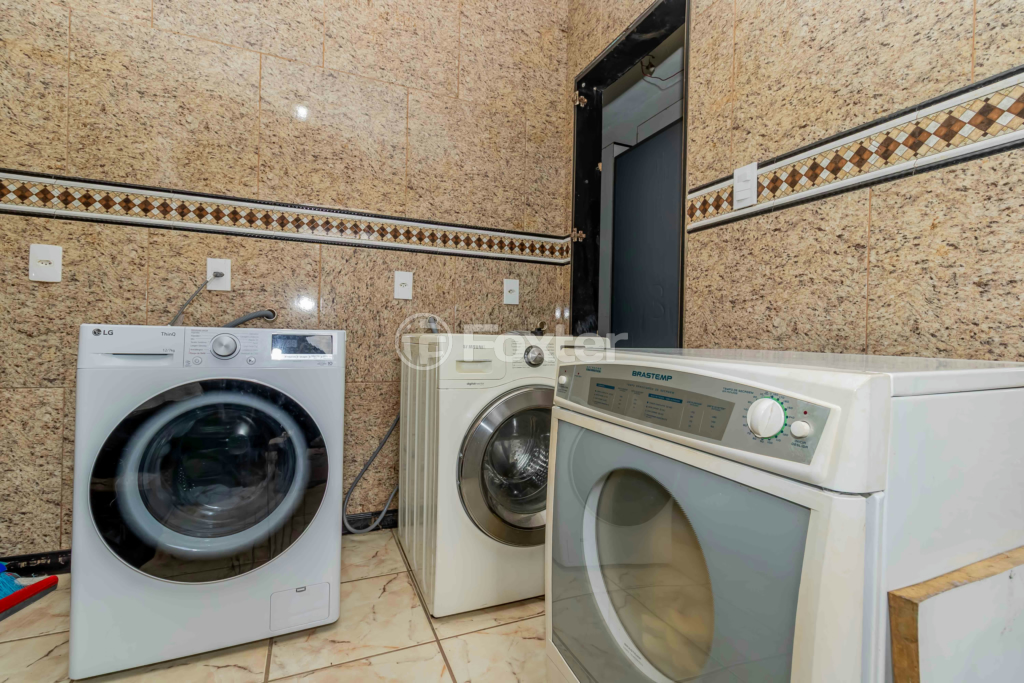 Casa à venda com 4 quartos, 240m² - Foto 53