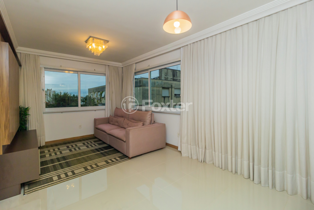 Apartamento à venda com 2 quartos, 70m² - Foto 2