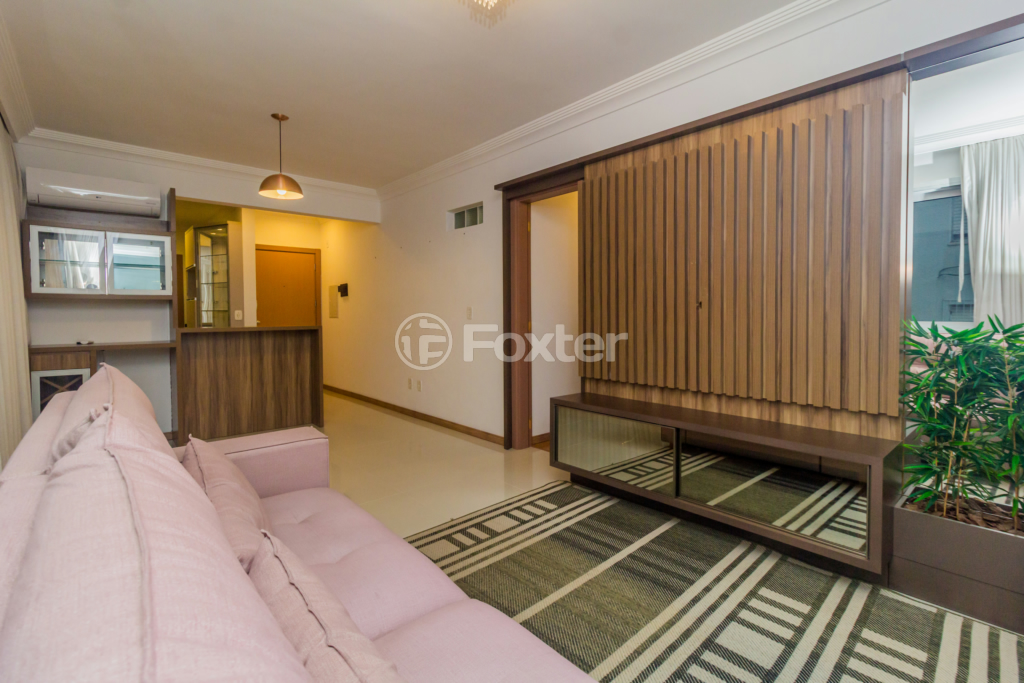 Apartamento à venda com 2 quartos, 70m² - Foto 1