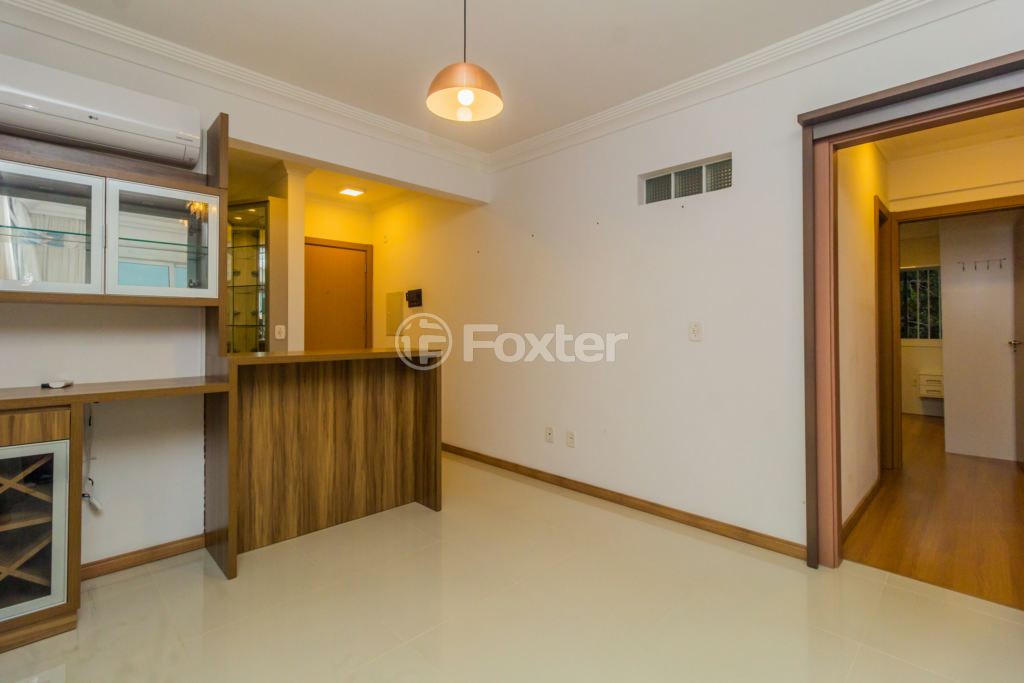 Apartamento à venda com 2 quartos, 70m² - Foto 6