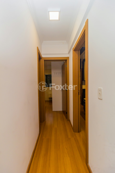 Apartamento à venda com 2 quartos, 70m² - Foto 8