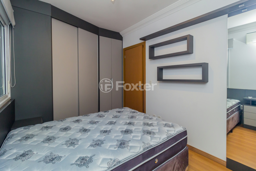 Apartamento à venda com 2 quartos, 70m² - Foto 11
