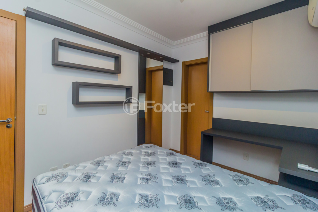 Apartamento à venda com 2 quartos, 70m² - Foto 13