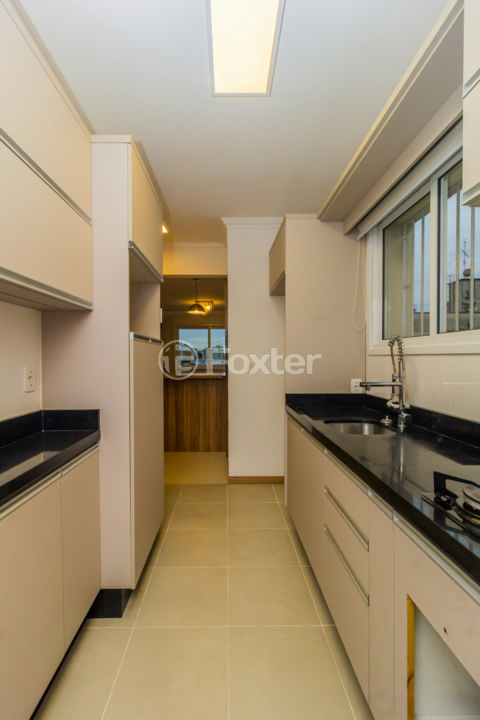Apartamento à venda com 2 quartos, 70m² - Foto 23