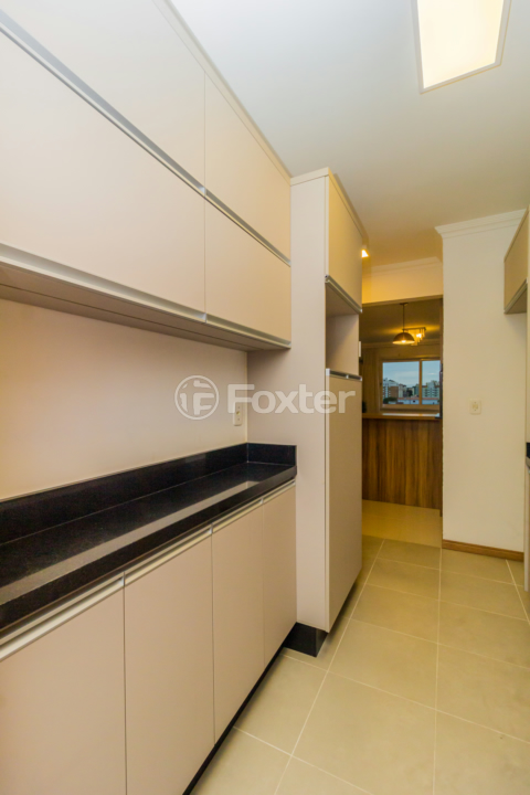 Apartamento à venda com 2 quartos, 70m² - Foto 24