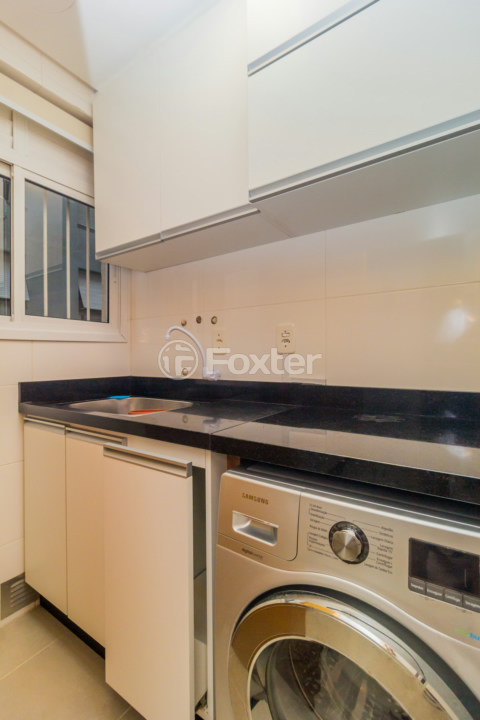 Apartamento à venda com 2 quartos, 70m² - Foto 25