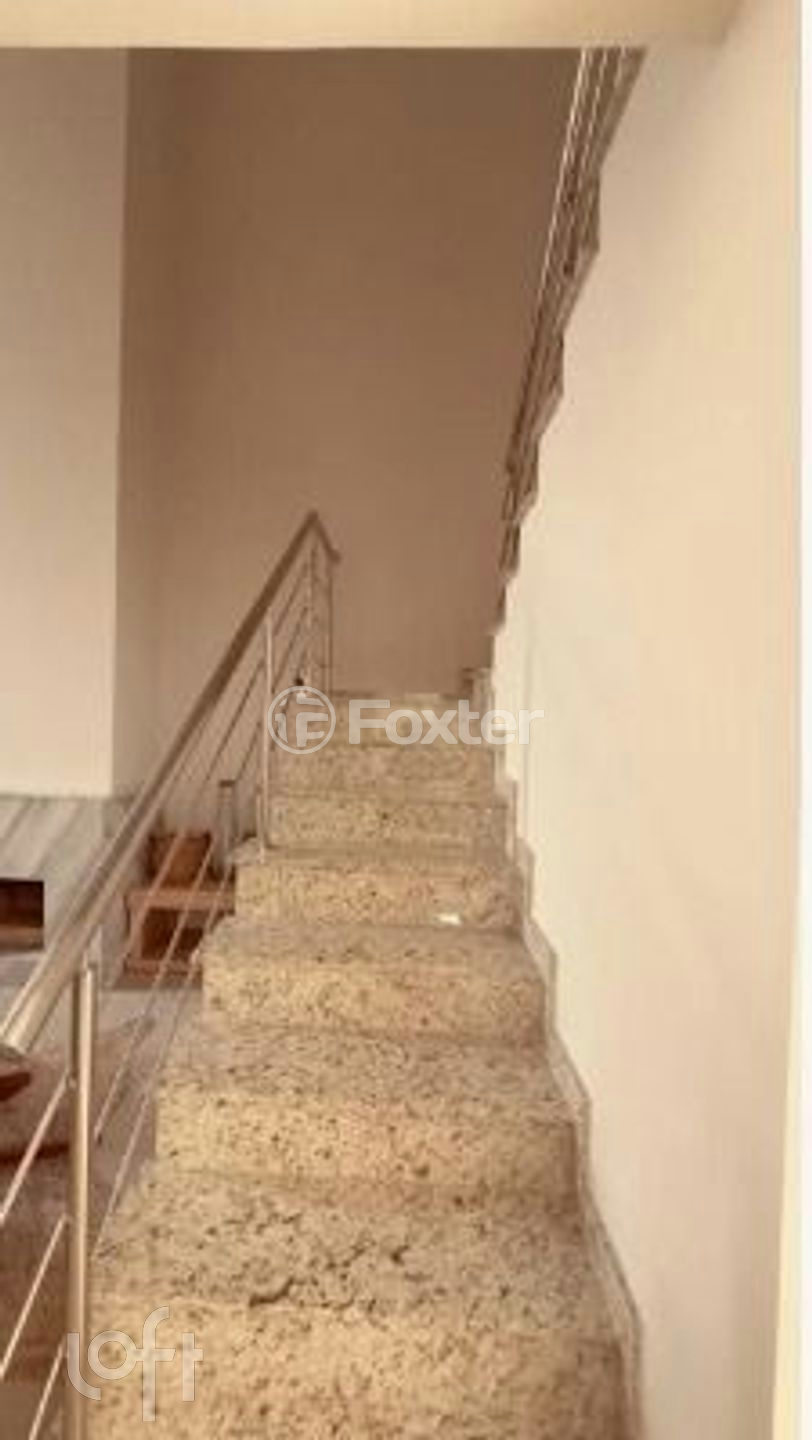 Casa à venda com 5 quartos, 234m² - Foto 4