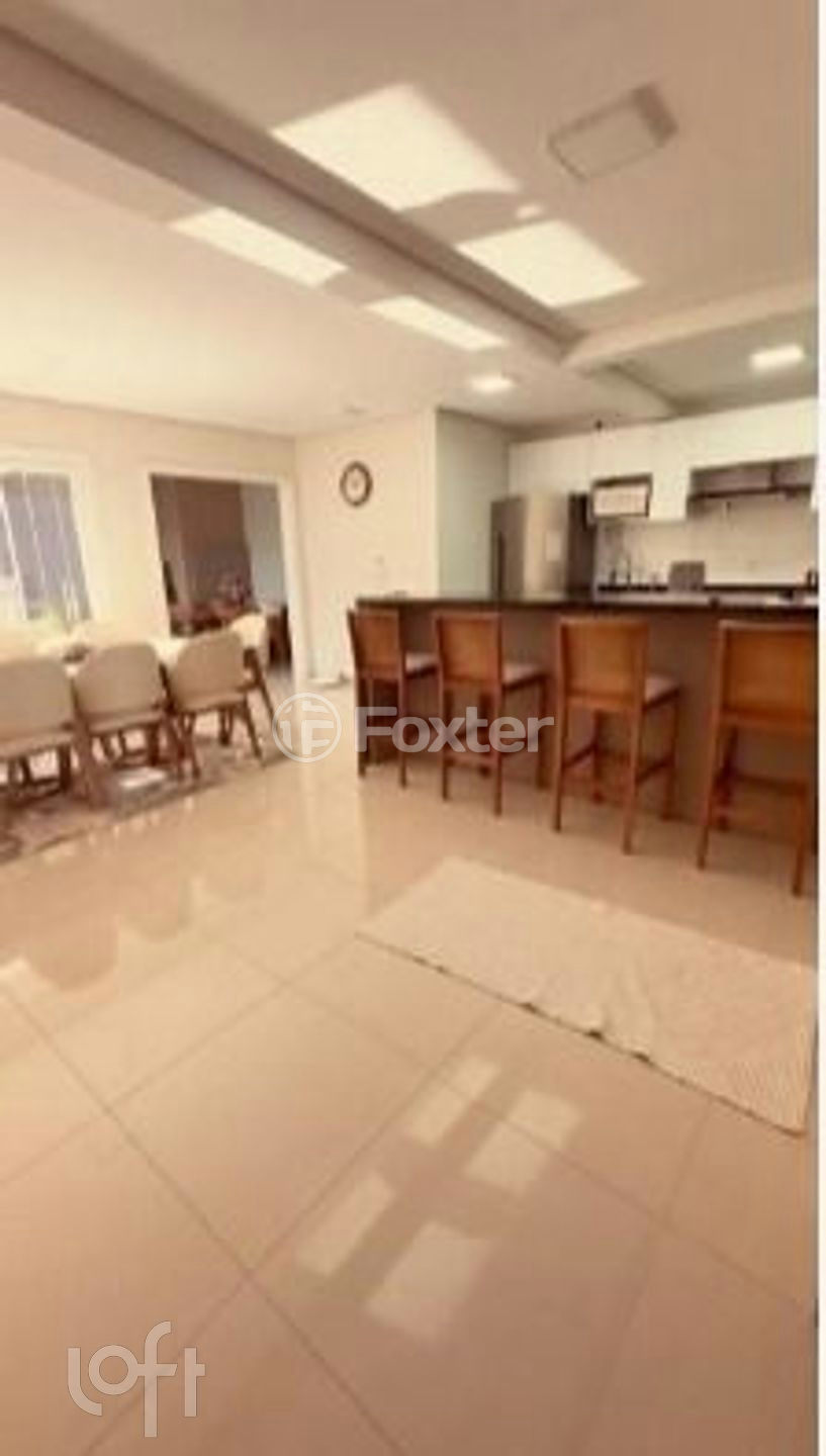 Casa à venda com 5 quartos, 234m² - Foto 1
