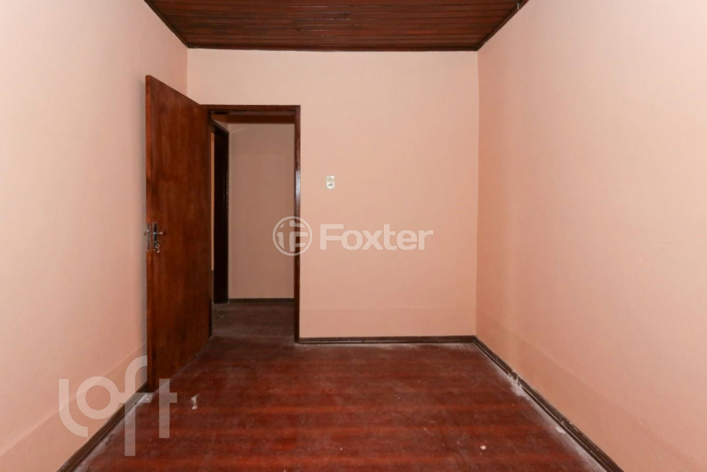 Casa à venda com 3 quartos, 85m² - Foto 1