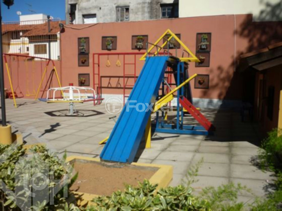Casa de Condomínio à venda com 4 quartos, 179m² - Foto 48