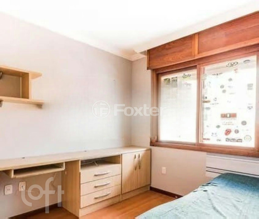Casa à venda com 3 quartos, 230m² - Foto 1