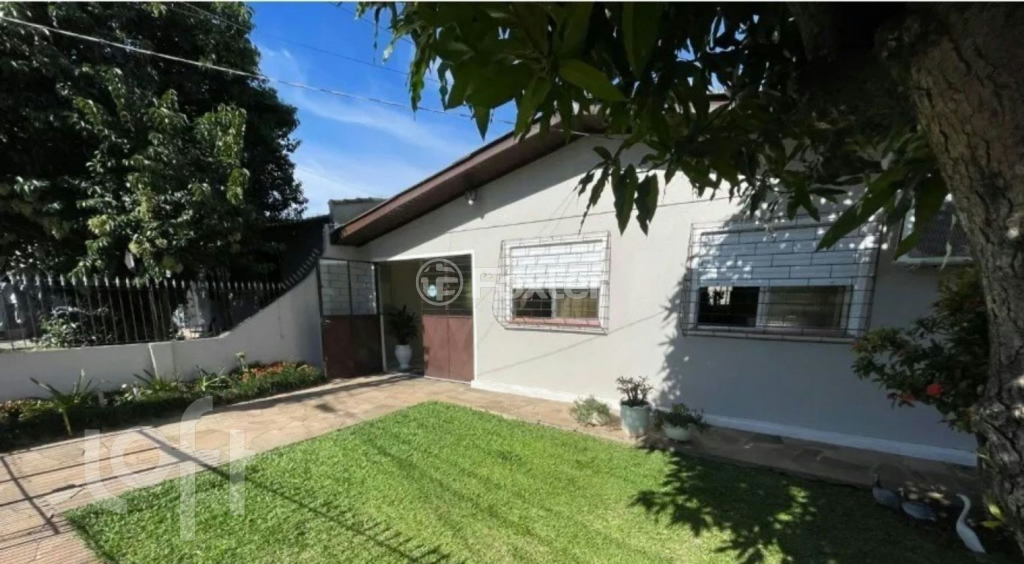 Casa à venda com 3 quartos, 120m² - Foto 1
