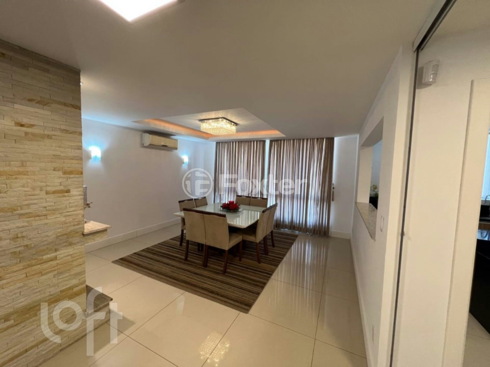 Casa à venda com 3 quartos, 301m² - Foto 6