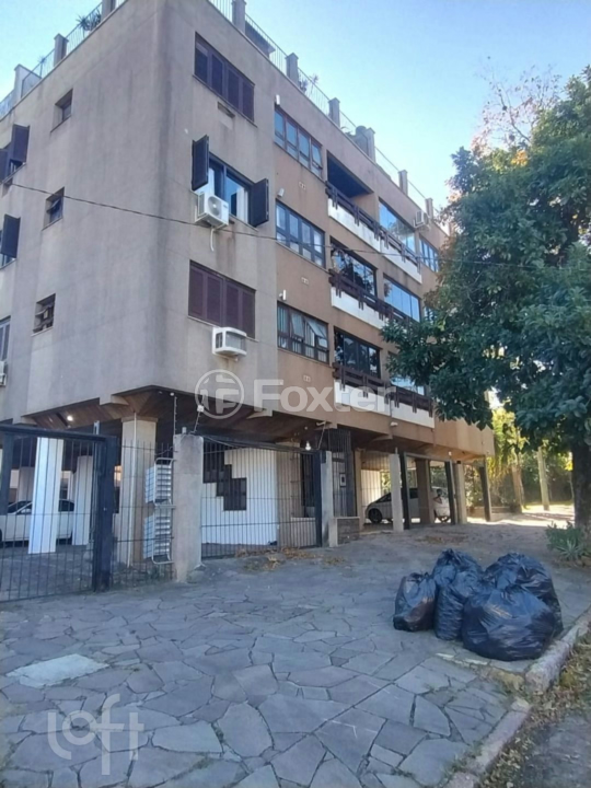 Apartamento à venda com 2 quartos, 67m² - Foto 2