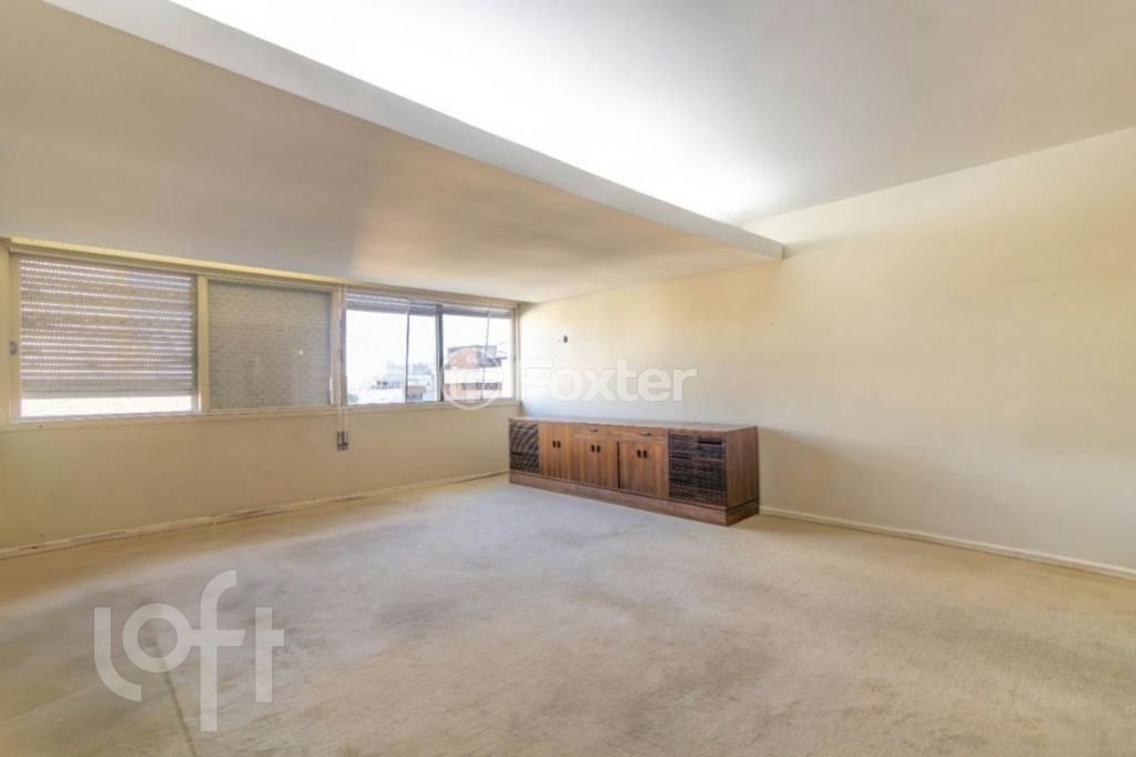 Apartamento à venda com 3 quartos, 165m² - Foto 2