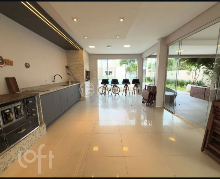 Casa à venda com 3 quartos, 300m² - Foto 9