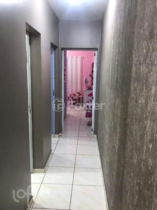 Apartamento à venda com 2 quartos, 62m² - Foto 2