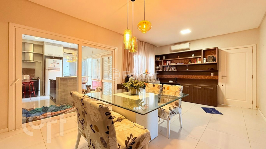 Casa à venda com 3 quartos, 180m² - Foto 8