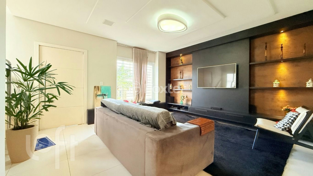 Casa à venda com 3 quartos, 180m² - Foto 1