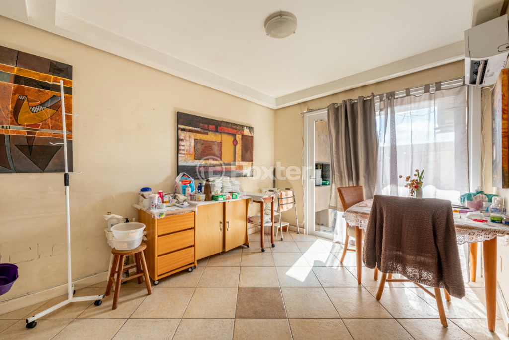 Casa de Condomínio à venda com 4 quartos, 212m² - Foto 9