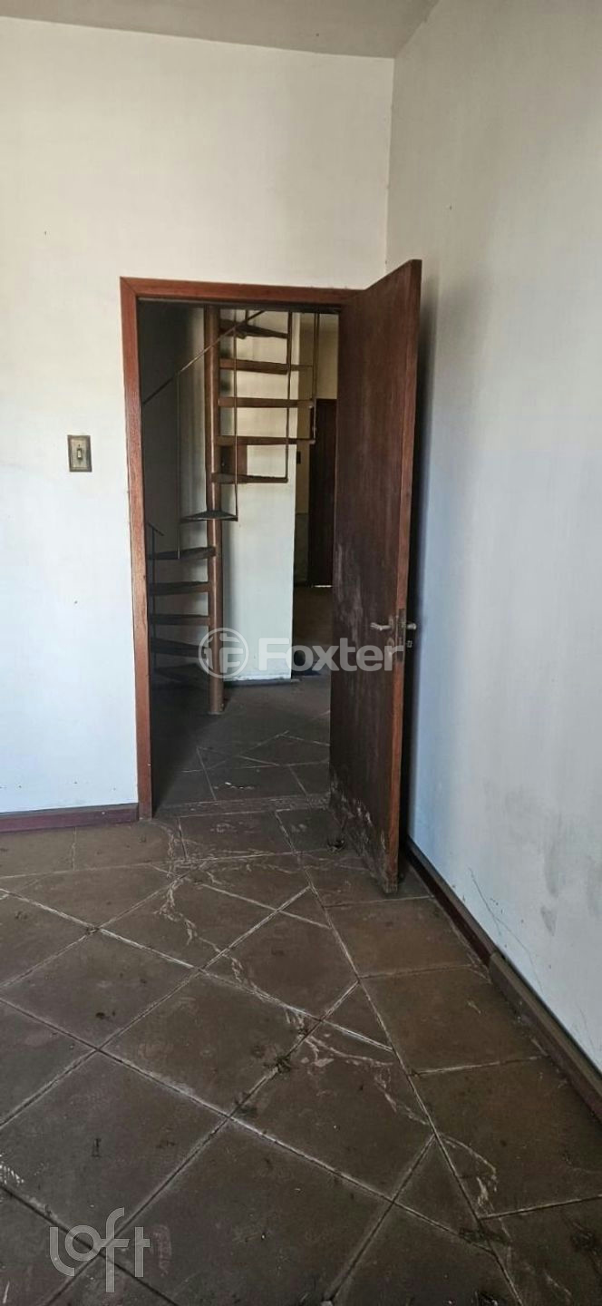 Casa à venda com 5 quartos, 340m² - Foto 6