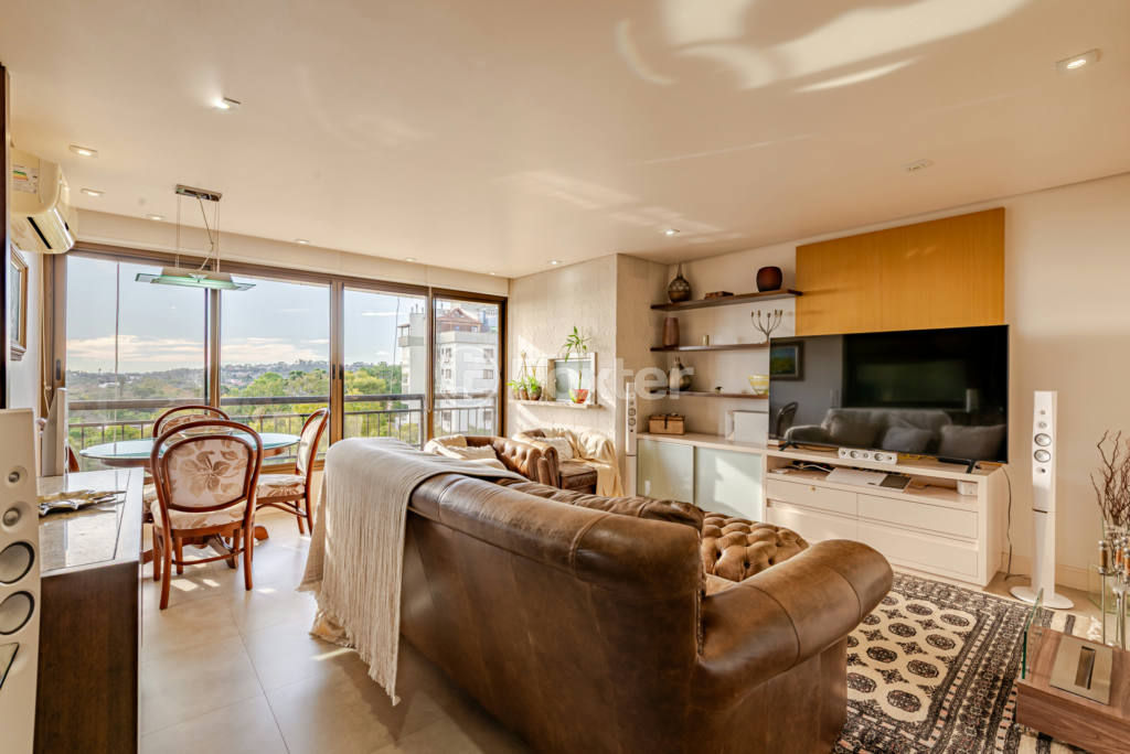Apartamento à venda com 3 quartos, 94m² - Foto 8