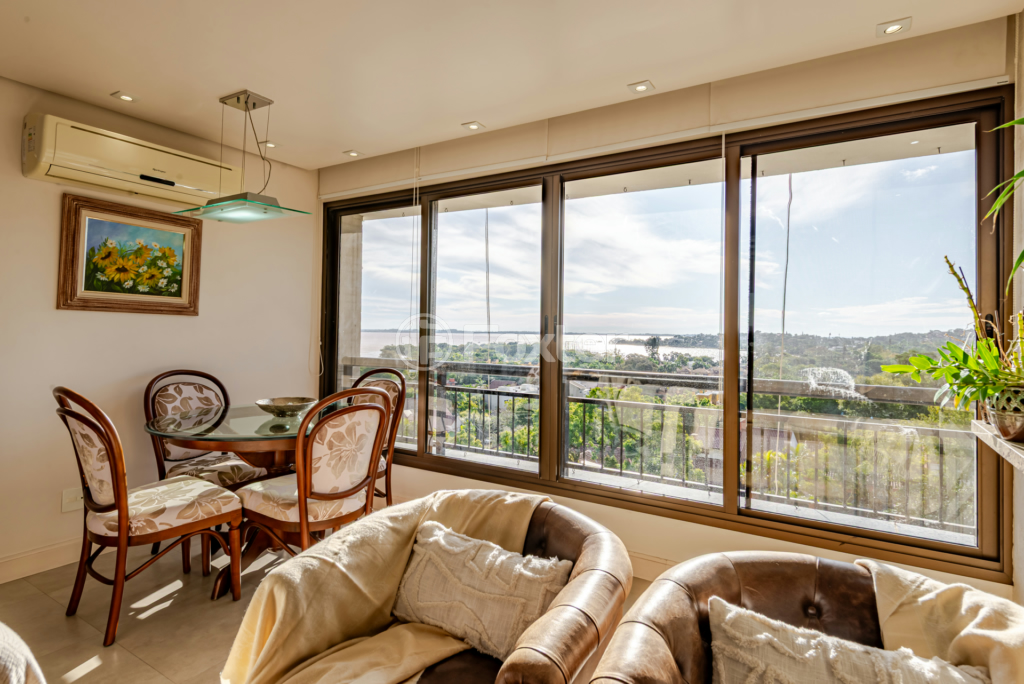 Apartamento à venda com 3 quartos, 94m² - Foto 3