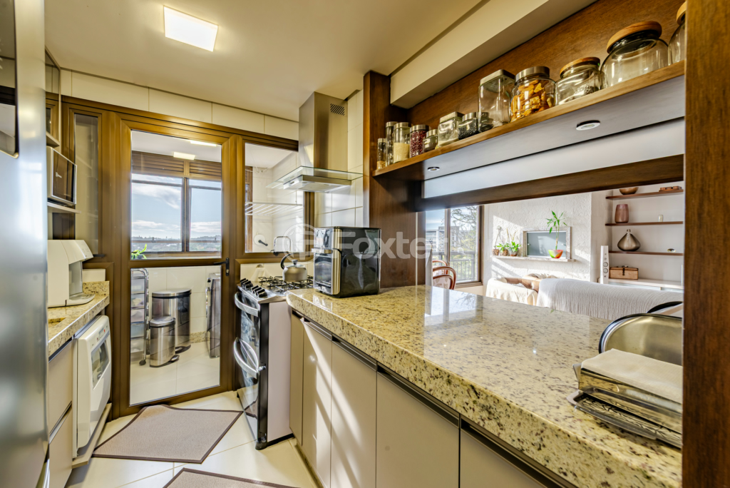 Apartamento à venda com 3 quartos, 94m² - Foto 12