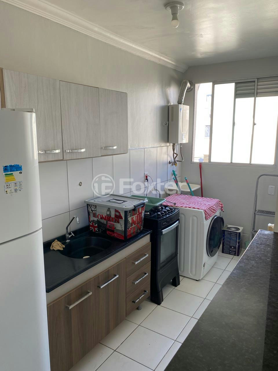 Apartamento à venda com 2 quartos, 48m² - Foto 2