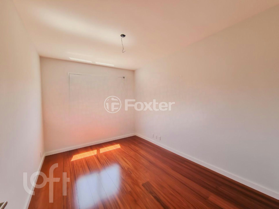 Apartamento à venda com 3 quartos, 265m² - Foto 11