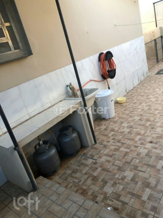 Casa à venda com 3 quartos, 140m² - Foto 25