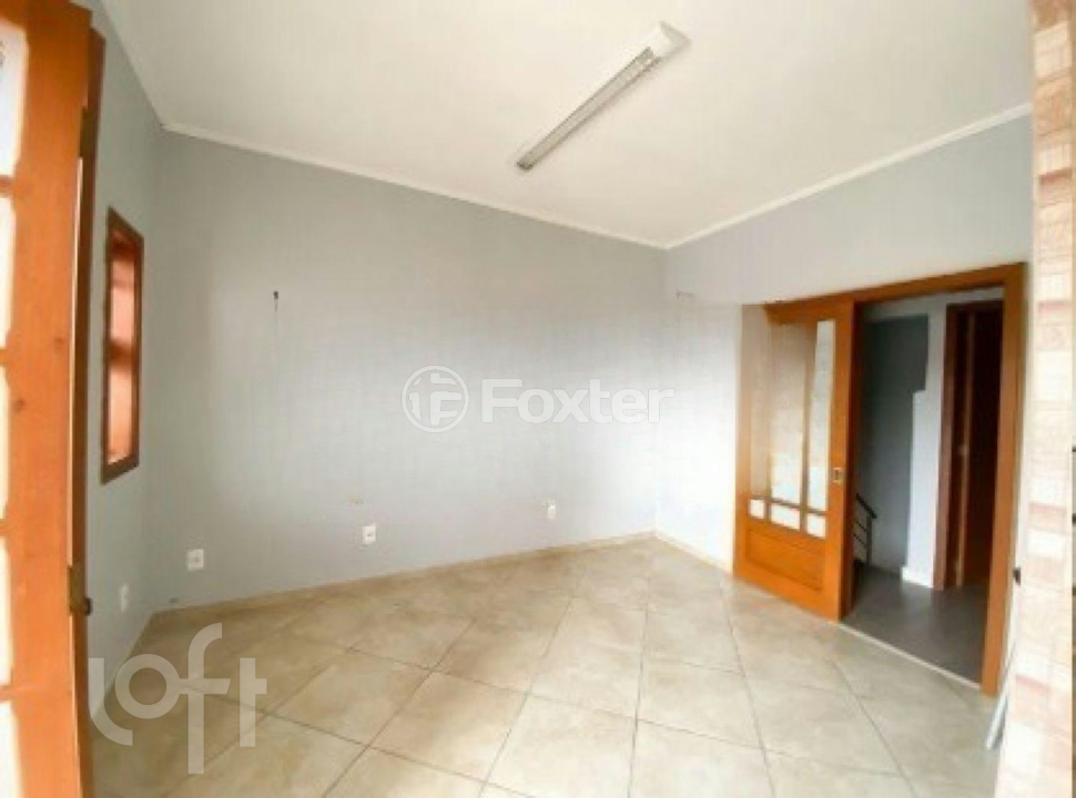 Casa à venda com 4 quartos, 156m² - Foto 1