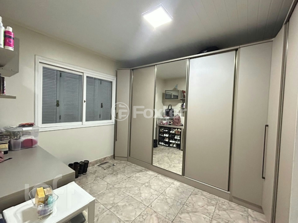 Casa à venda com 3 quartos, 198m² - Foto 8