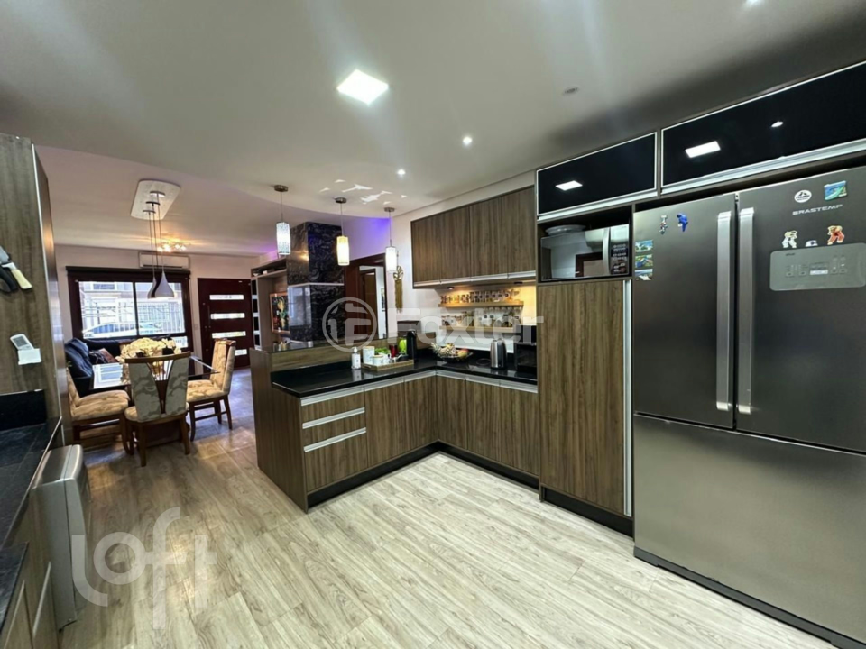 Casa à venda com 3 quartos, 170m² - Foto 8