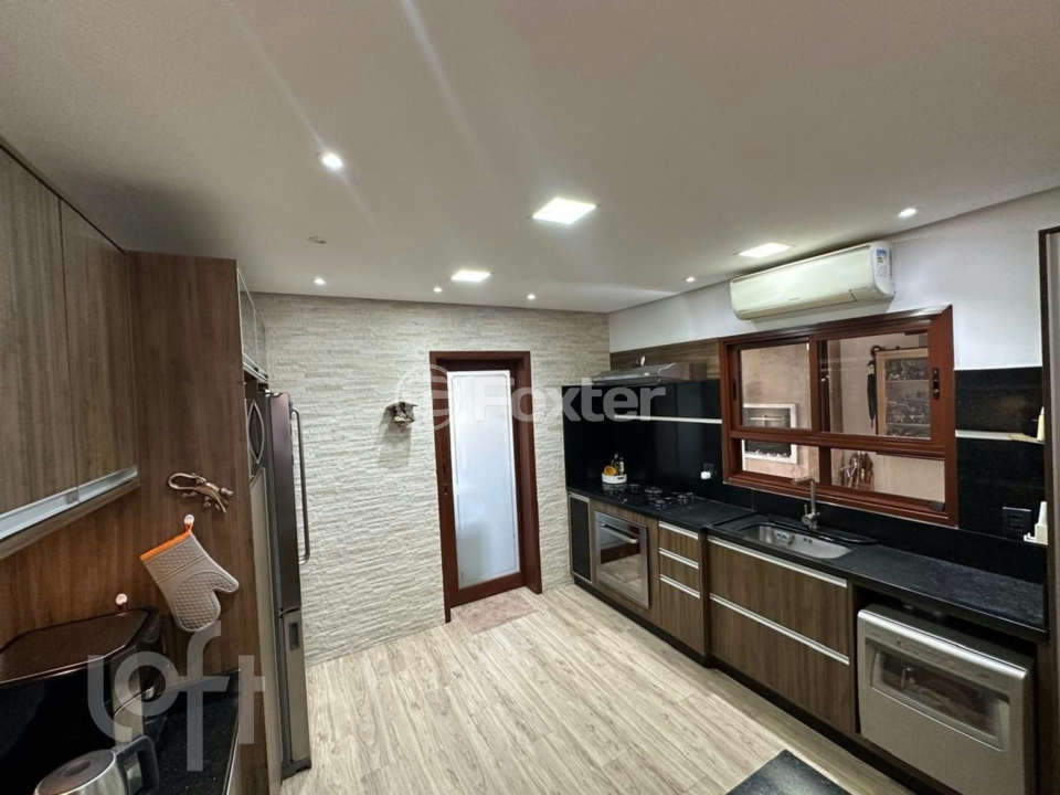 Casa à venda com 3 quartos, 170m² - Foto 7