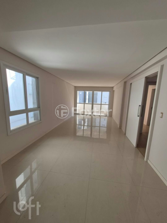 Apartamento à venda com 3 quartos, 108m² - Foto 1