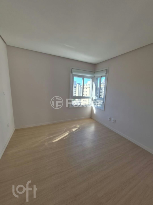 Apartamento à venda com 3 quartos, 108m² - Foto 8