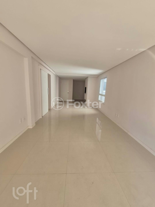 Apartamento à venda com 3 quartos, 108m² - Foto 2