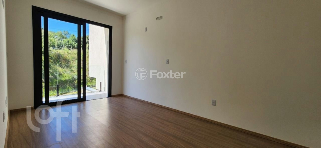 Casa à venda com 2 quartos, 91m² - Foto 4