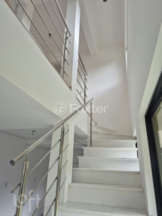 Casa à venda com 2 quartos, 91m² - Foto 2