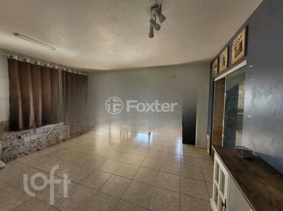 Casa à venda com 4 quartos, 300m² - Foto 1