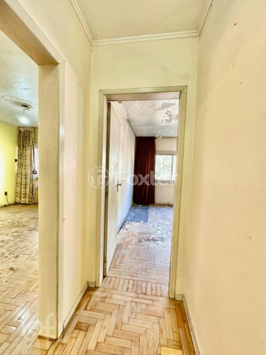 Casa à venda com 3 quartos, 360m² - Foto 9