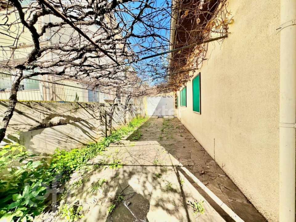 Casa à venda com 3 quartos, 360m² - Foto 28