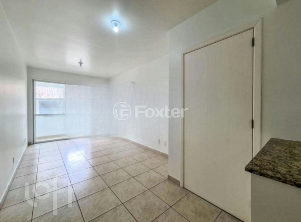 Apartamento à venda com 2 quartos, 64m² - Foto 3