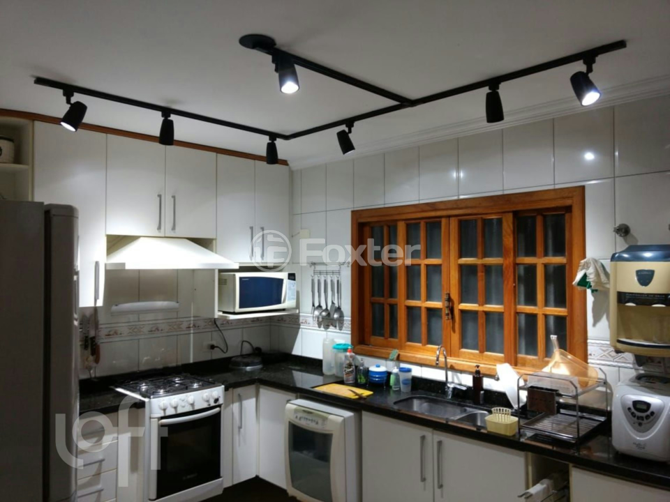 Casa à venda com 3 quartos, 190m² - Foto 2