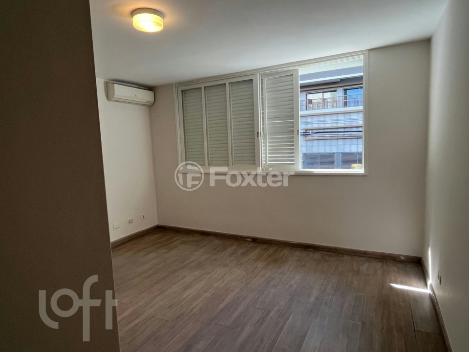 Casa à venda com 4 quartos, 212m² - Foto 3