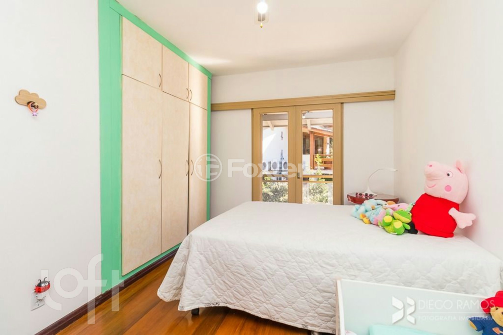 Casa de Condomínio à venda com 3 quartos, 400m² - Foto 16