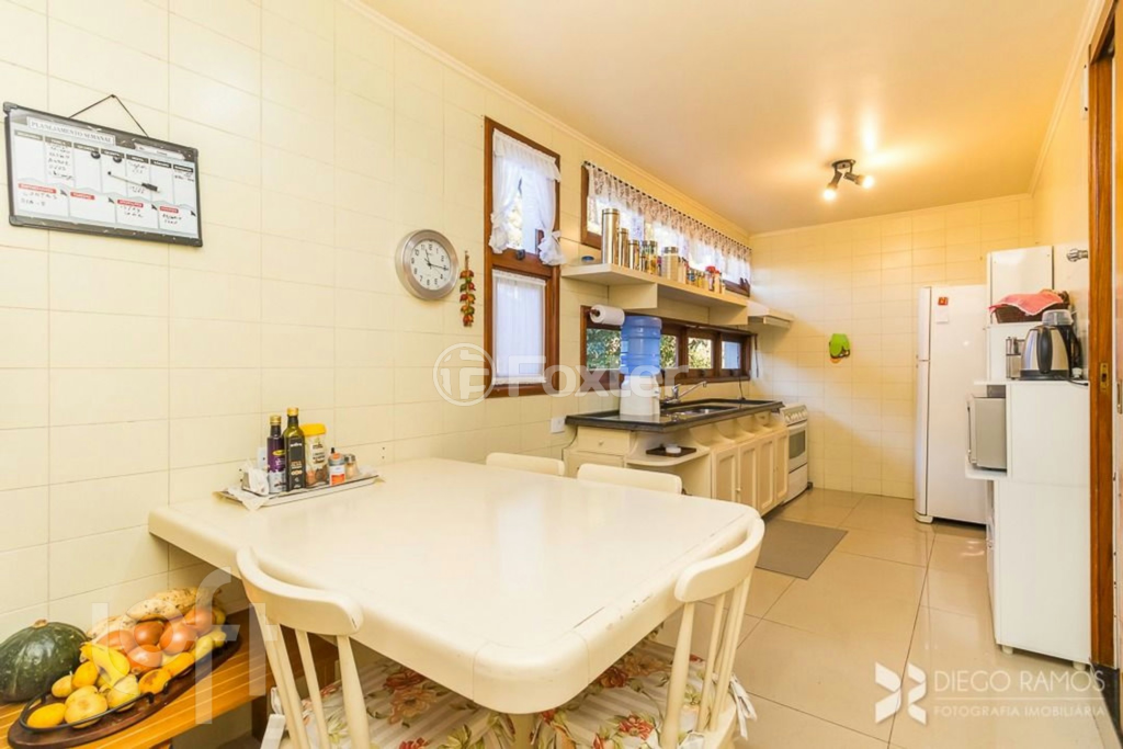 Casa de Condomínio à venda com 3 quartos, 400m² - Foto 18
